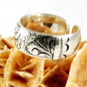 anillo plata labrada
