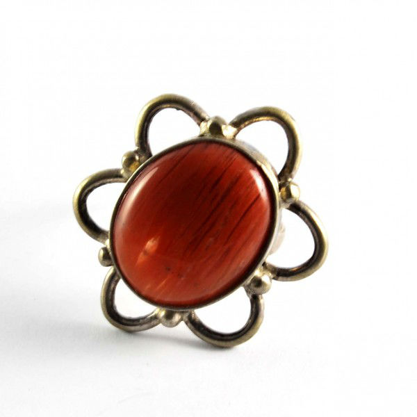 anillo de plata con piedra canela