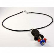 ambar perfumado, coral, piedra tallada azul,turquesa, engarces en plata, cordon cuero