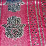 fouta rosa bordada hilo en plata